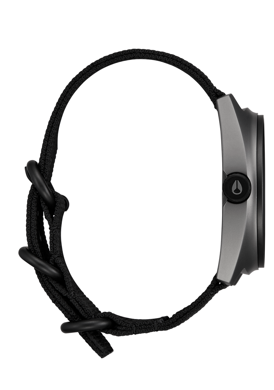 NIXON Clutch 42 Matte Gunmetal / Hot Sauce Men's Watch | A14475351-00