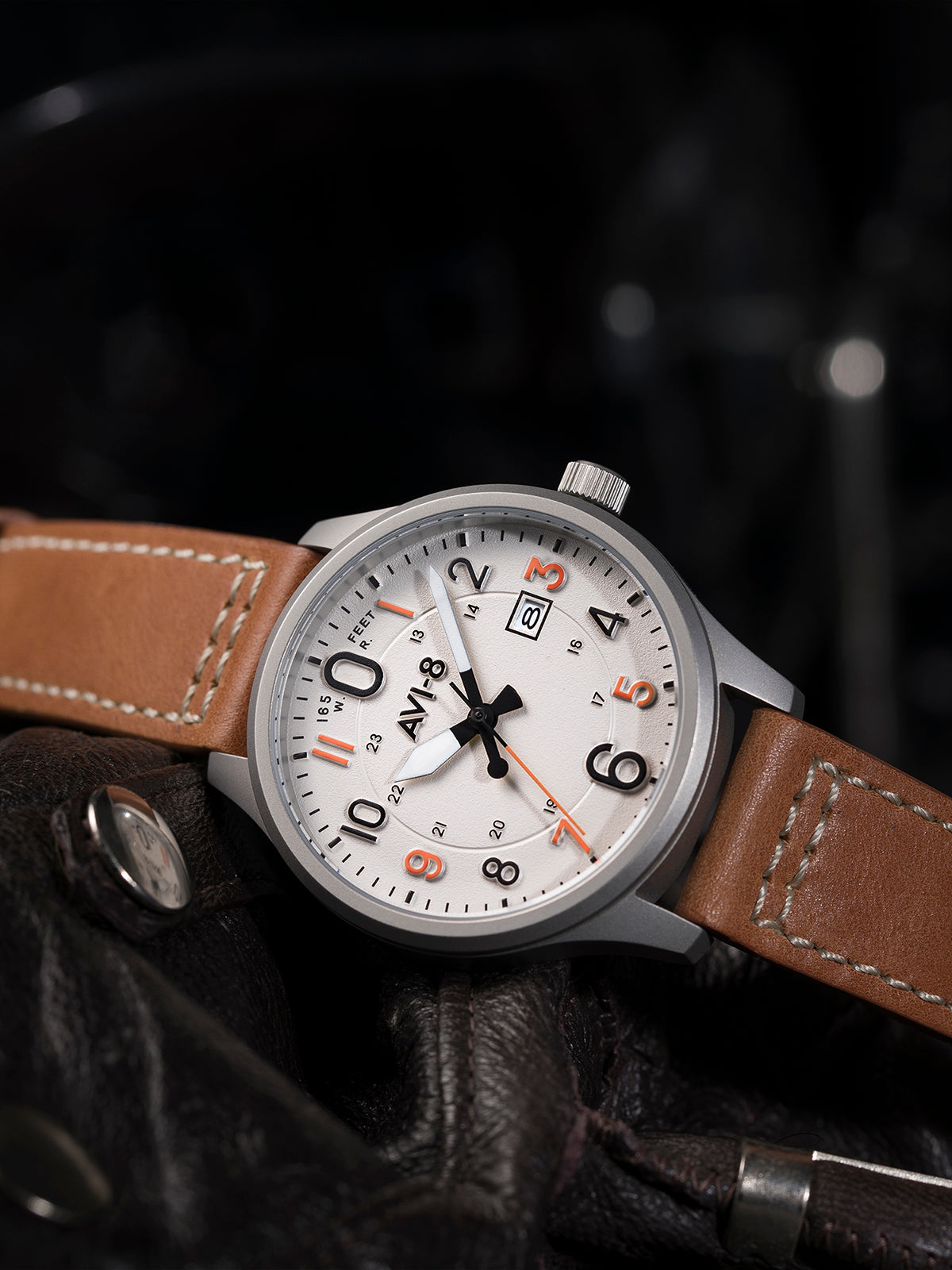 AVI-8 Hawker Hurricane Altimeter Japan Quartz Cream Av 4053 0A