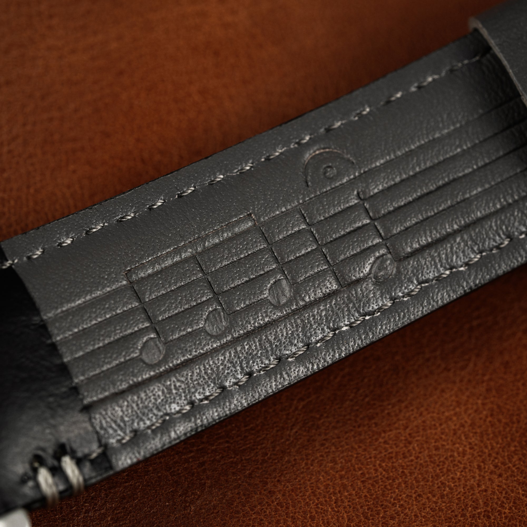 AVI-8 Type 300 Automatic Ve-Day 80Th Limited Edition Valour Midnight