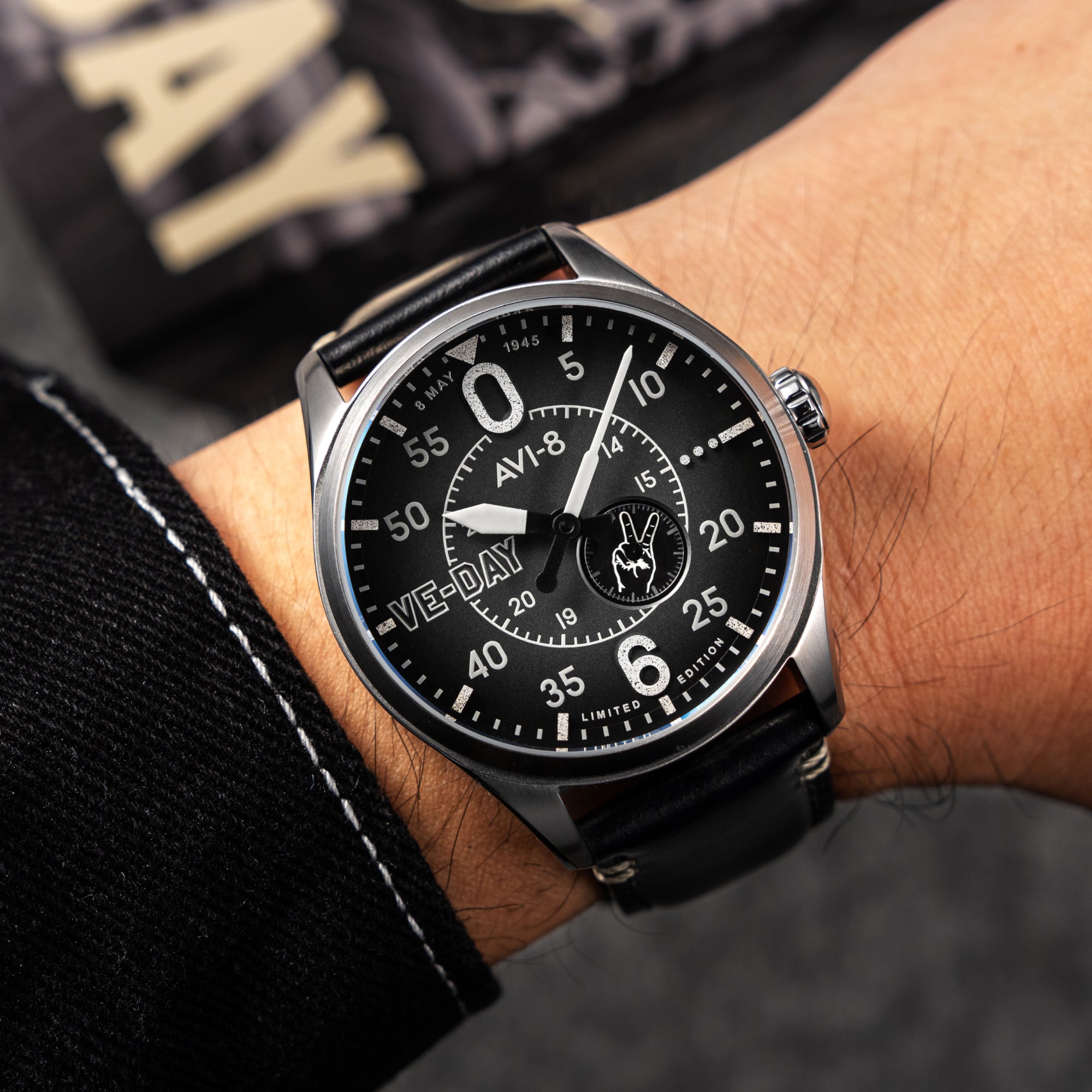 AVI-8 Type 300 Automatic Ve-Day 80Th Limited Edition Valour Midnight