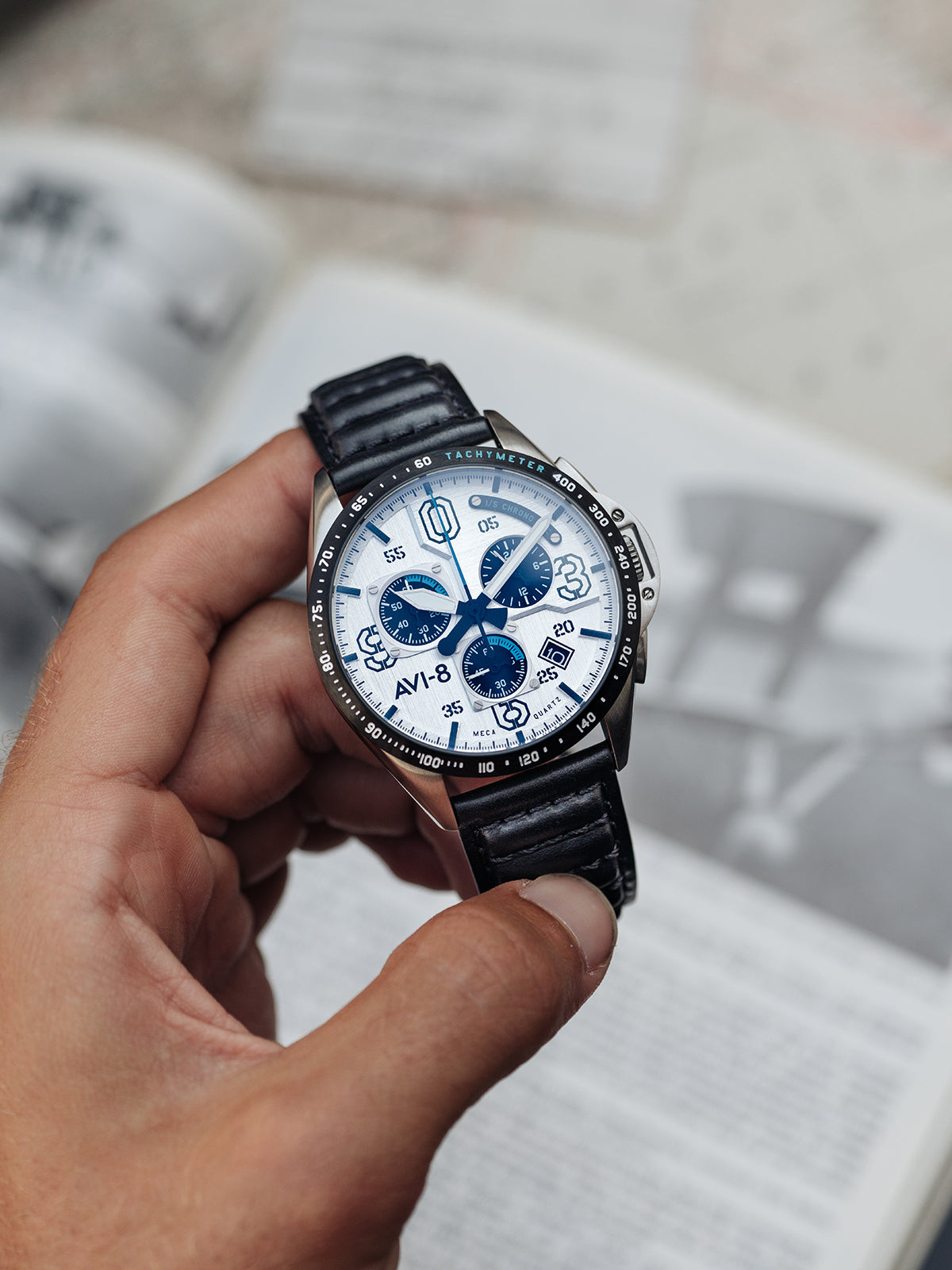 AVI-8 P51 Mustang Blakeslee Meca Quartz Chronograph Command Pilot Av 4077 01