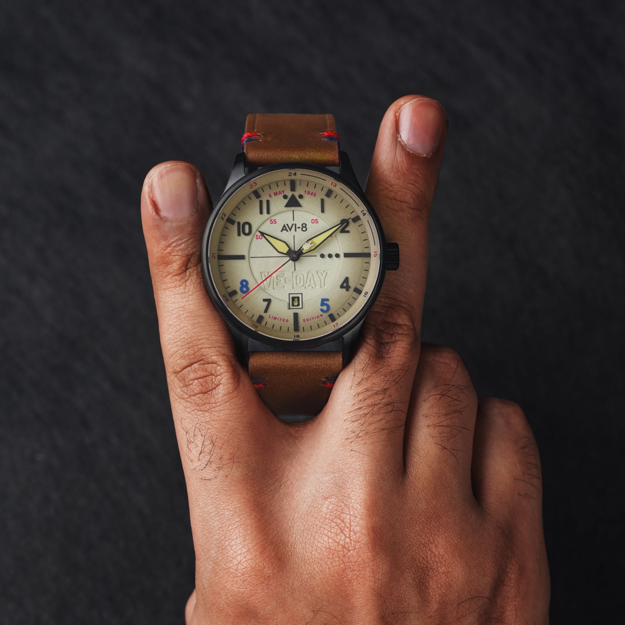 AVI-8 Kent Automatic Ve-Day 80Th Limited Edition Vanguard Beige