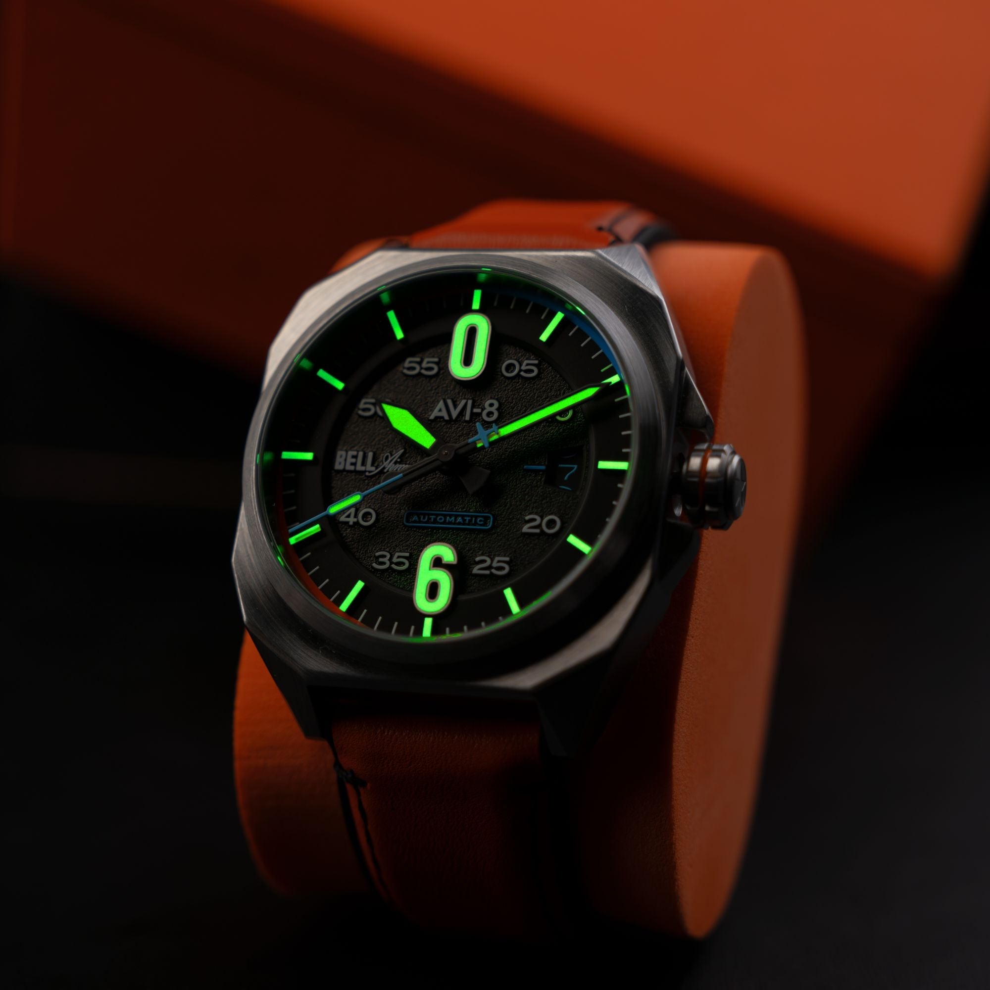 AVI-8 Machbuster Automatic Graphite Black