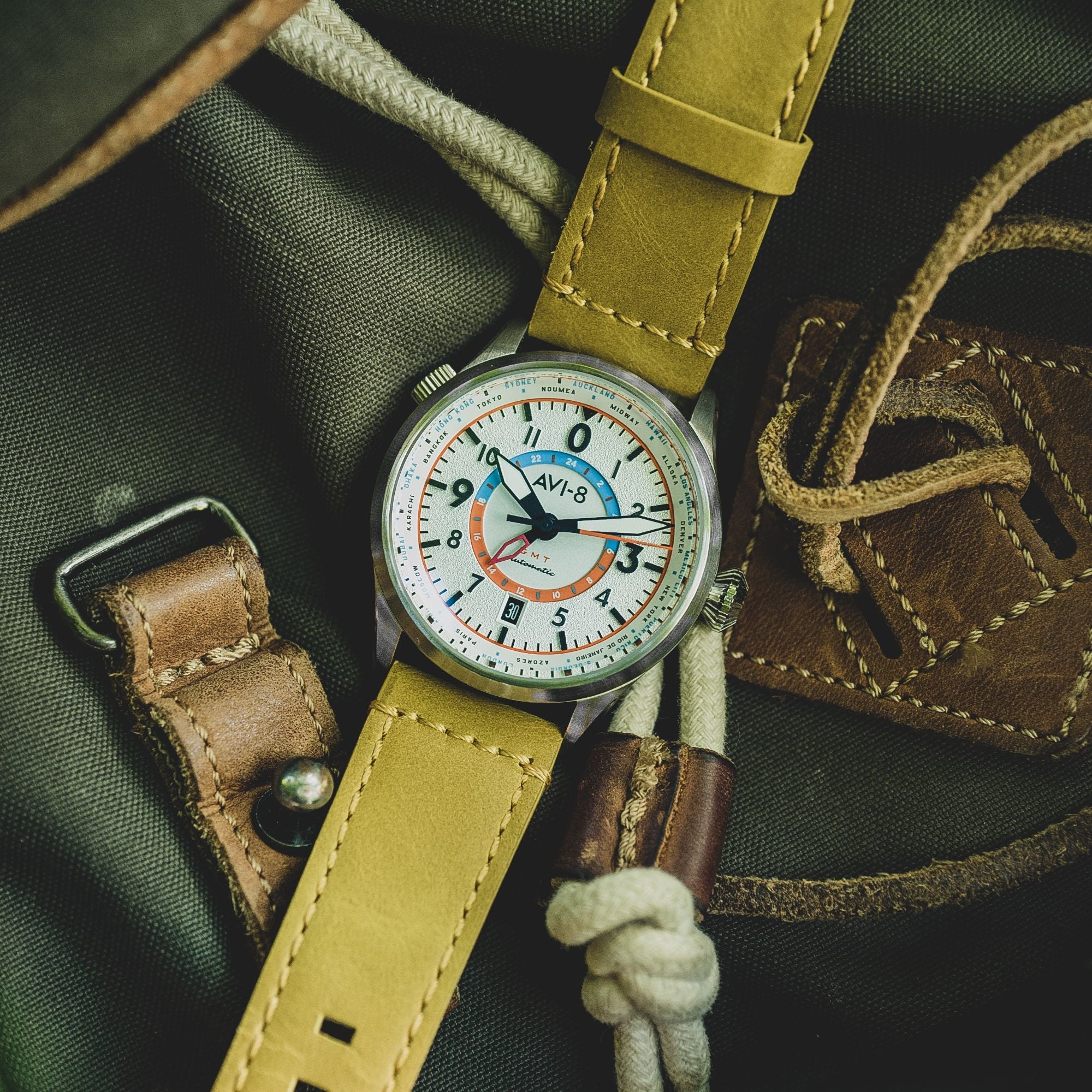 AVI-8 Wingman Worldtimer Gmt Automatic Sand Green