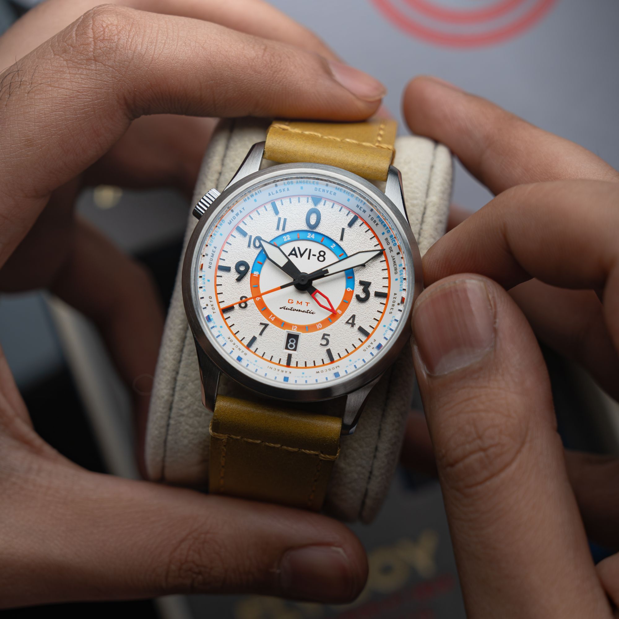 AVI-8 Wingman Worldtimer Gmt Automatic Sand Green