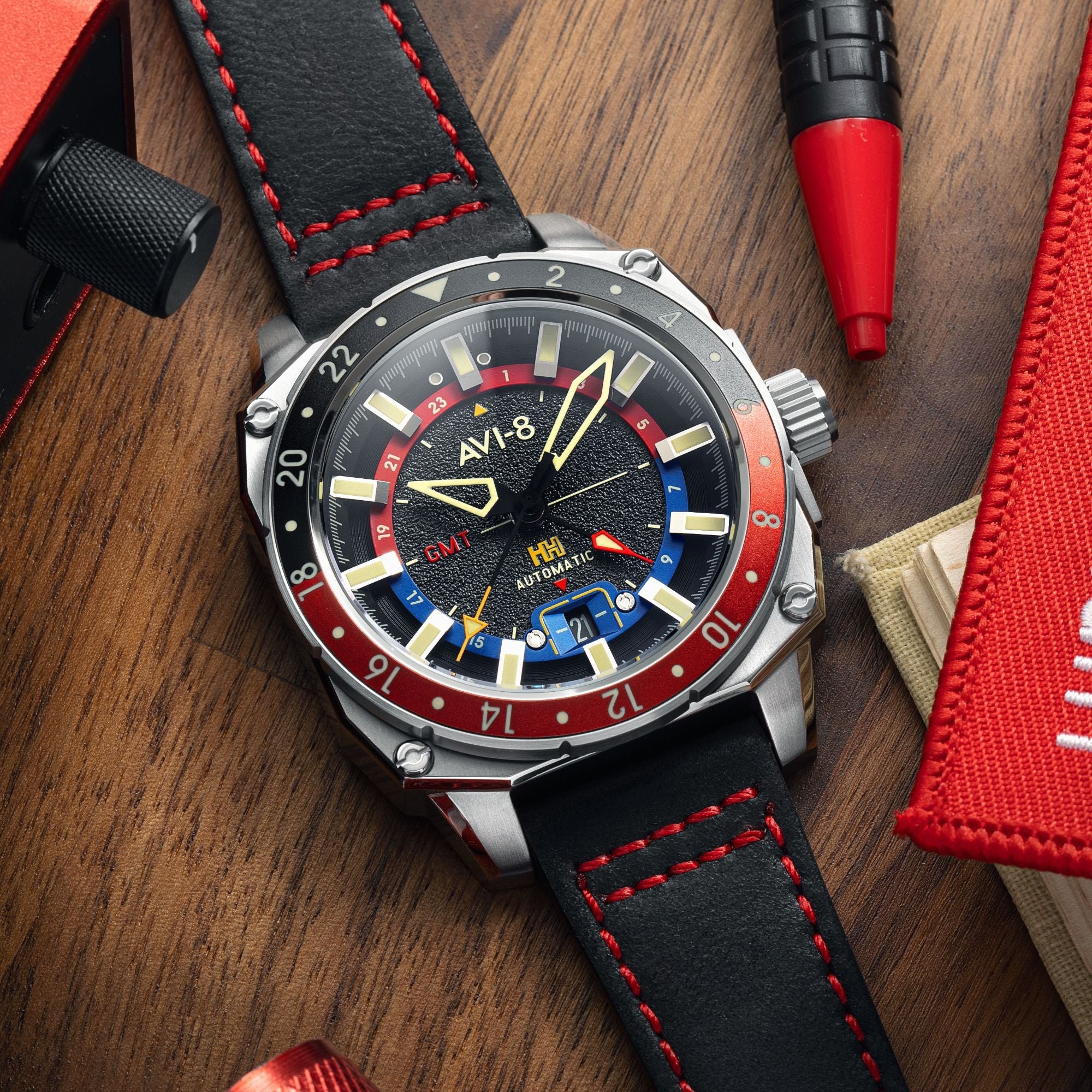 AVI-8 Hawker Hunter Atlas Gmt Automatic Devil Black Av 4122 01