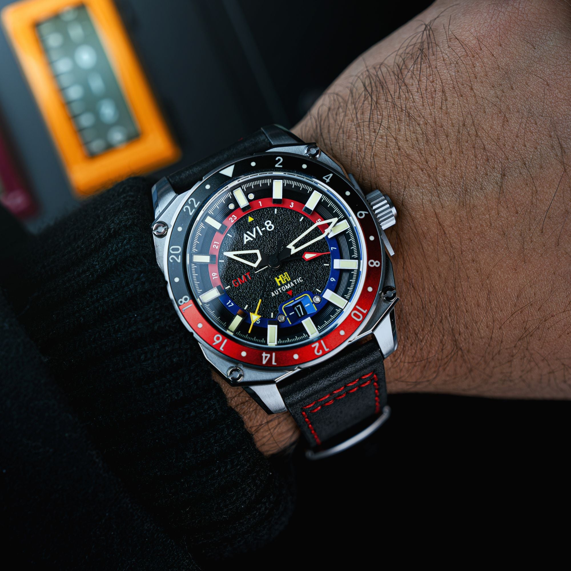 AVI-8 Hawker Hunter Atlas Gmt Automatic Devil Black Av 4122 01