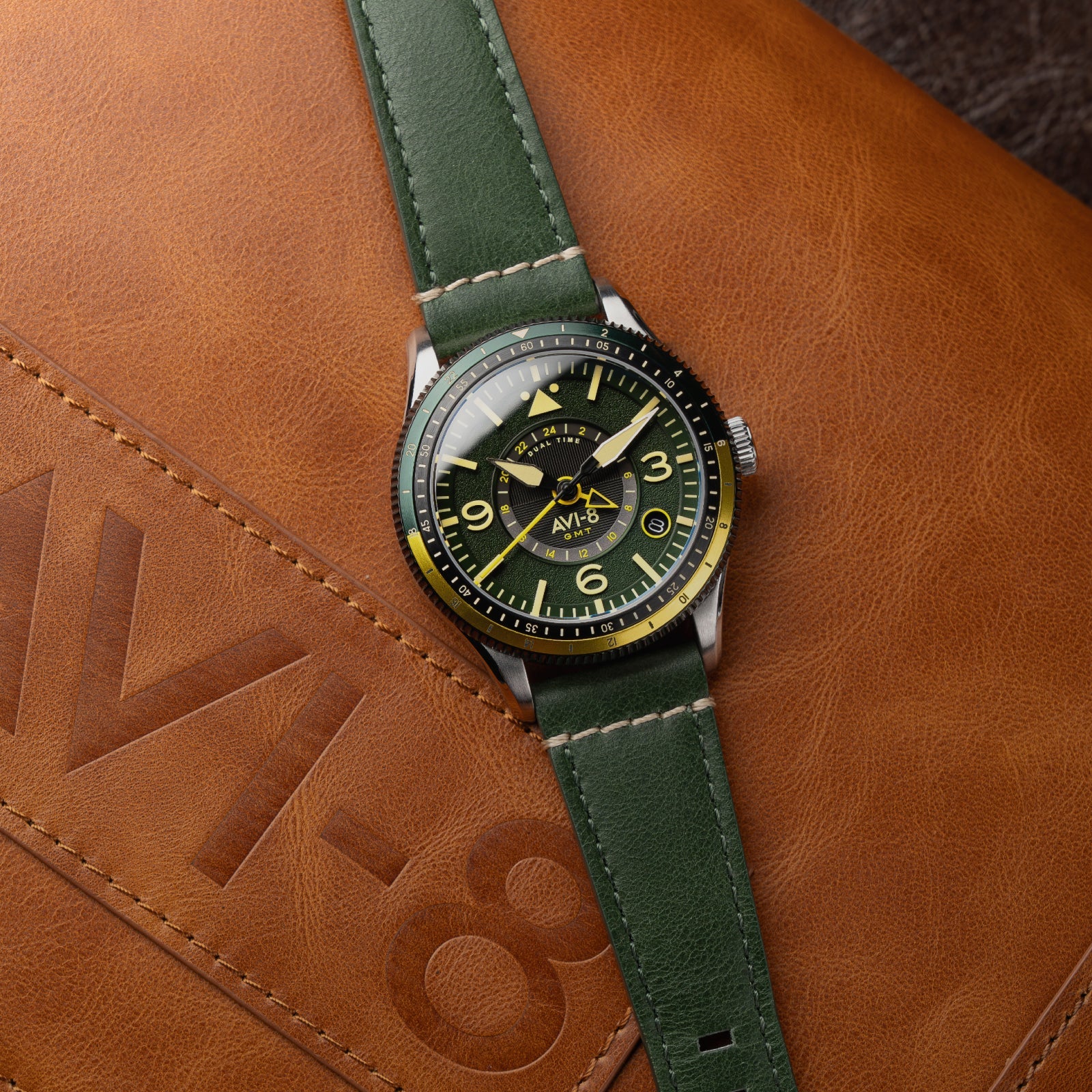 AVI-8 Airmaster Gmt Automatic Fuselage Green