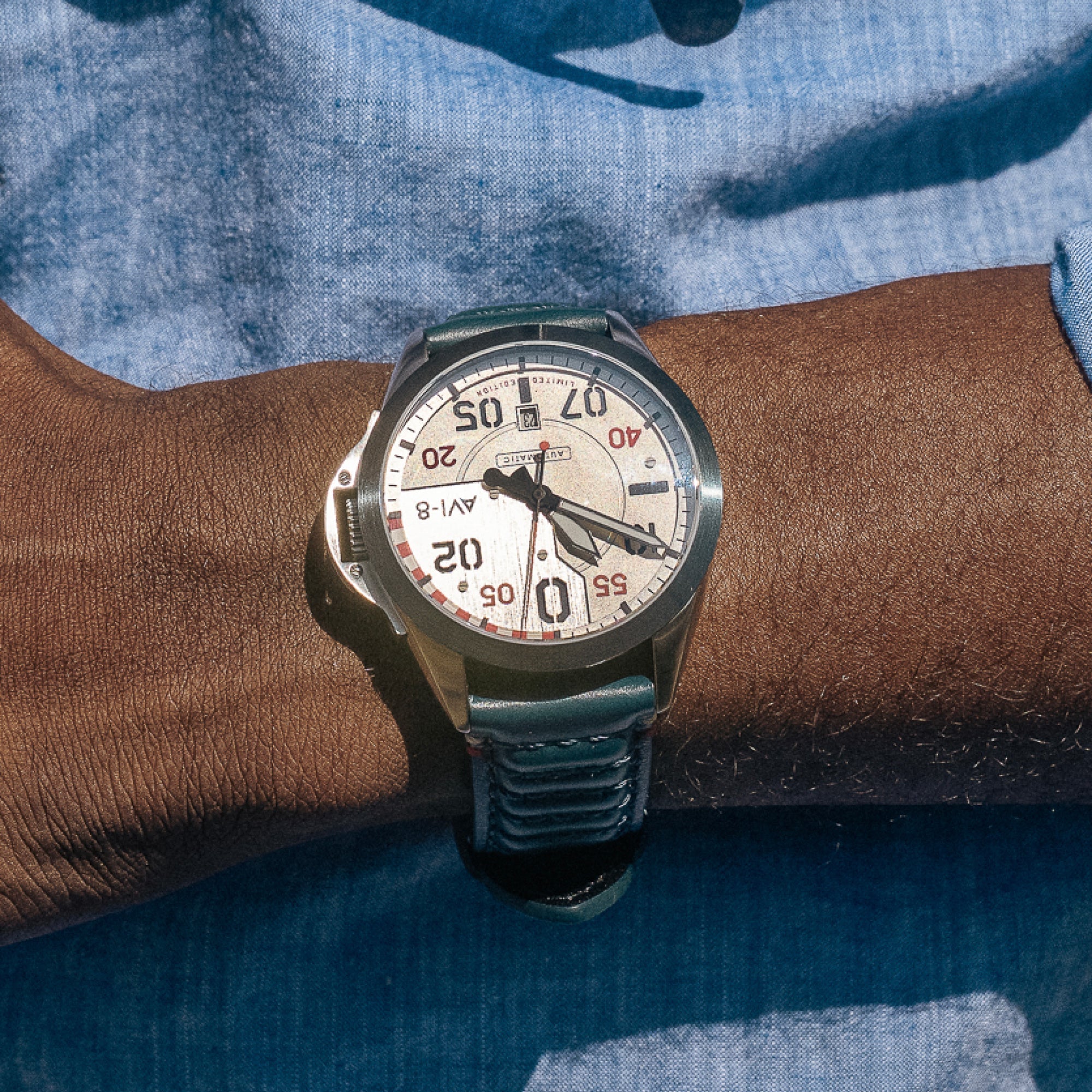 AVI-8 Hitchcock Automatic 85Th Anniversary Limited Edition Steel Ascent