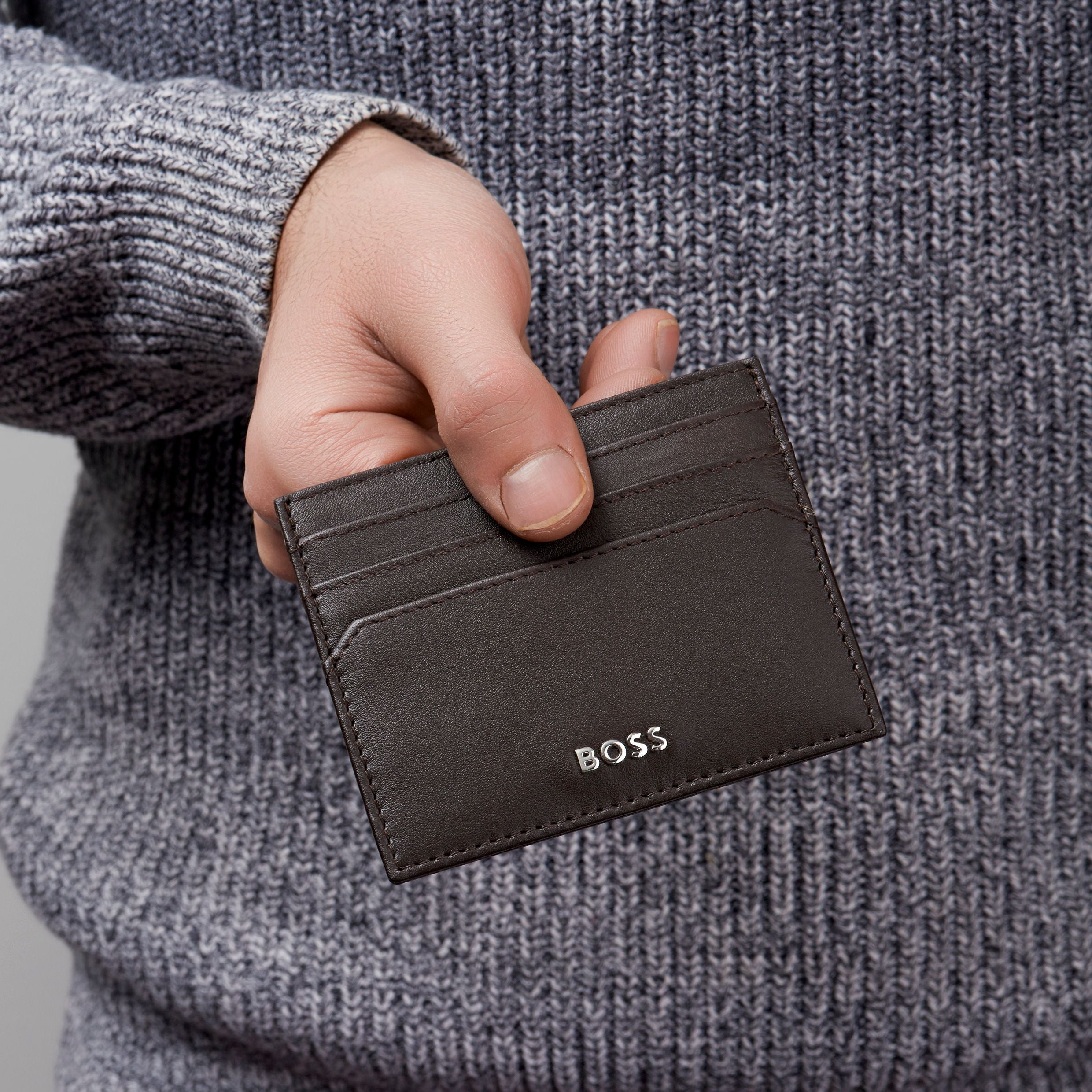 HUGO BOSS Classic Smooth Brown Card Holder | HLC403Y