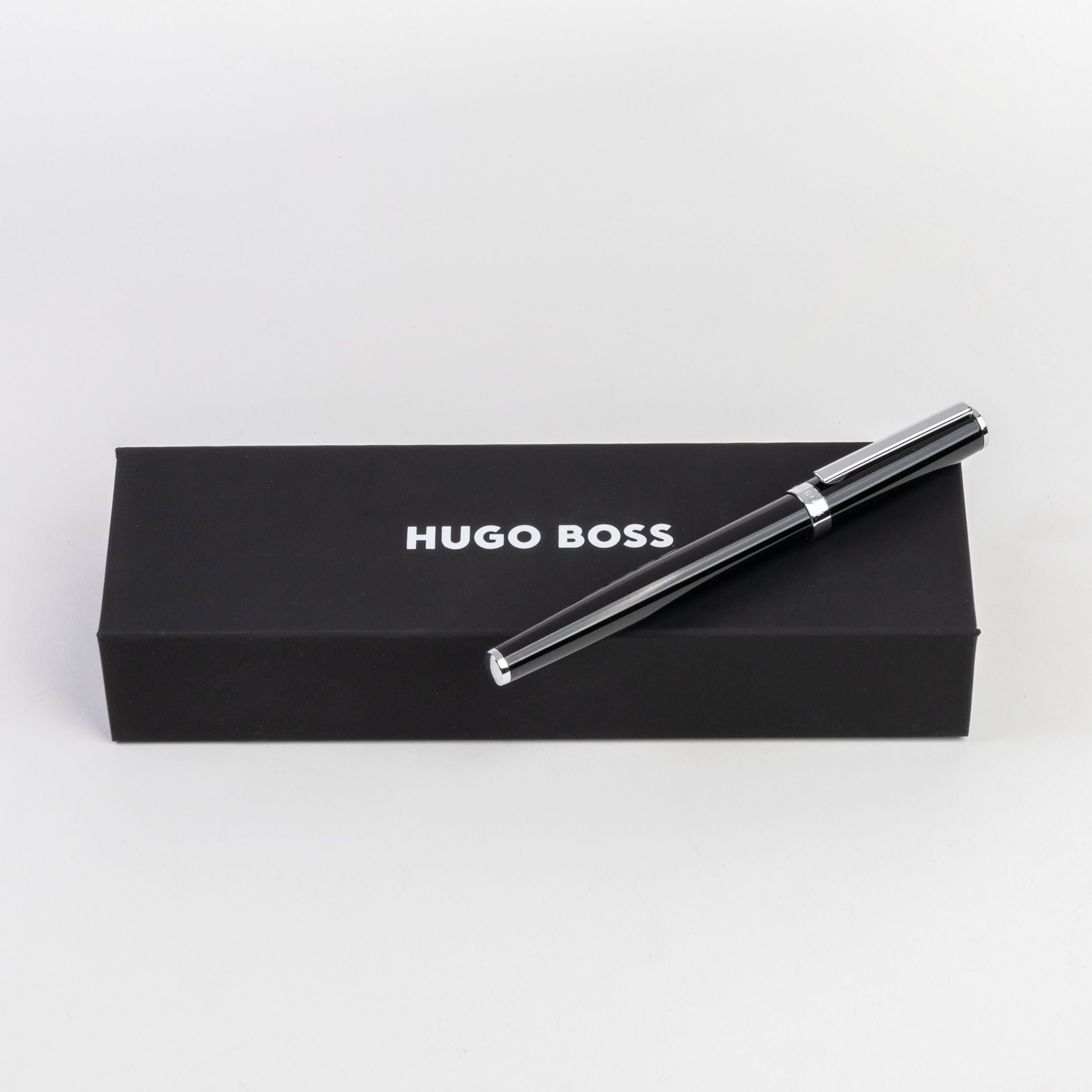 HUGO BOSS HSN2542A-Fountain pen Gear Icon Black