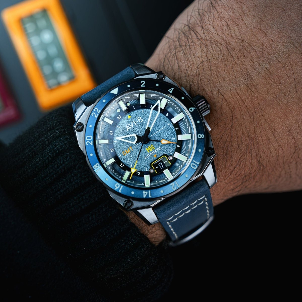 AVI - 8 Atlas Gmt Automatic Retro Blue | TIME Watches