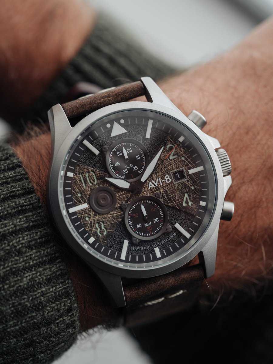 AVI - 8 Hawker Hurricane Bulman Chronograph Black Av 4068 01 | TIME Watches