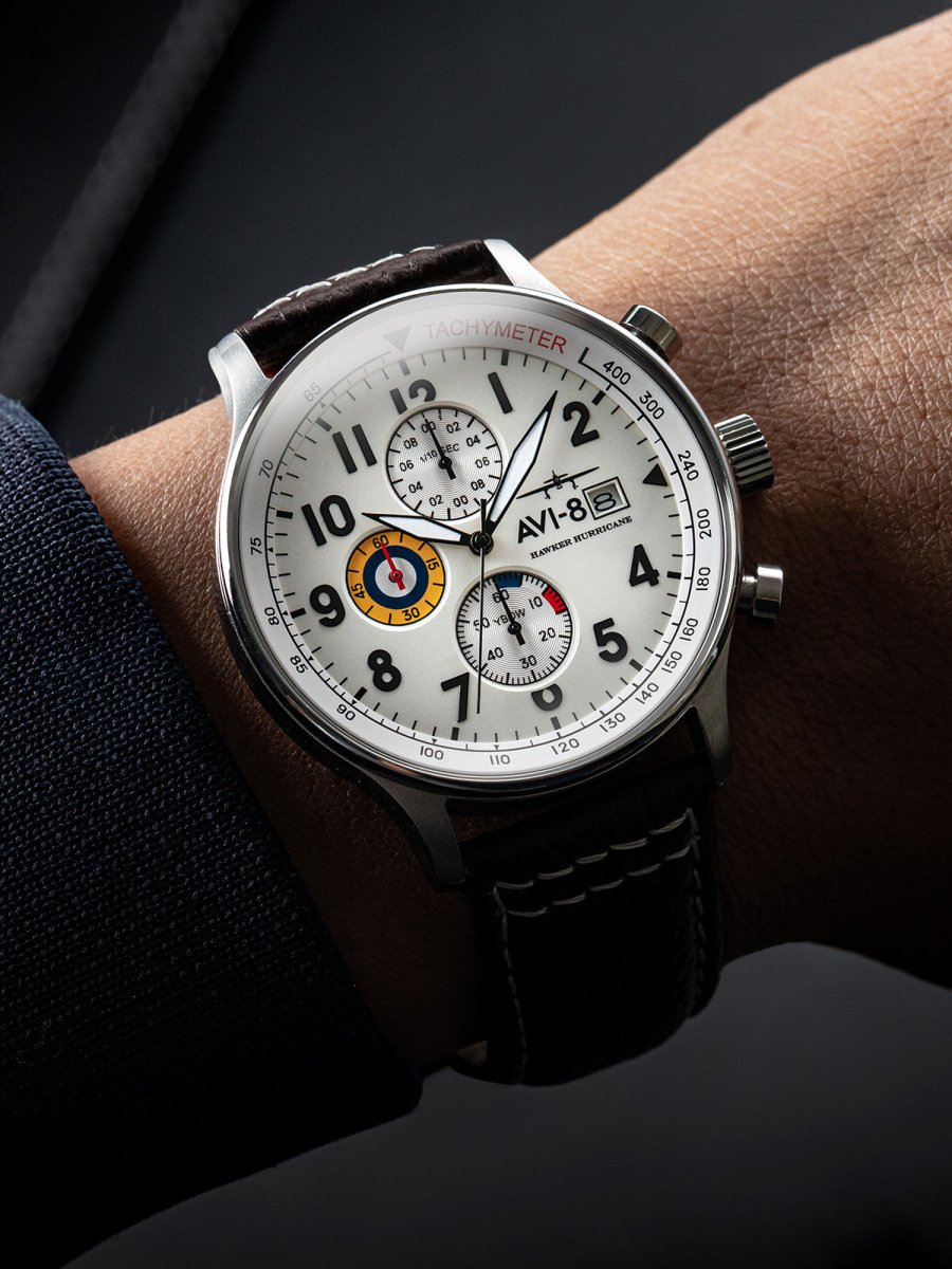 AVI - 8 Hawker Hurricane Classic Chronograph Classic White Av 4011 01 | TIME Watches