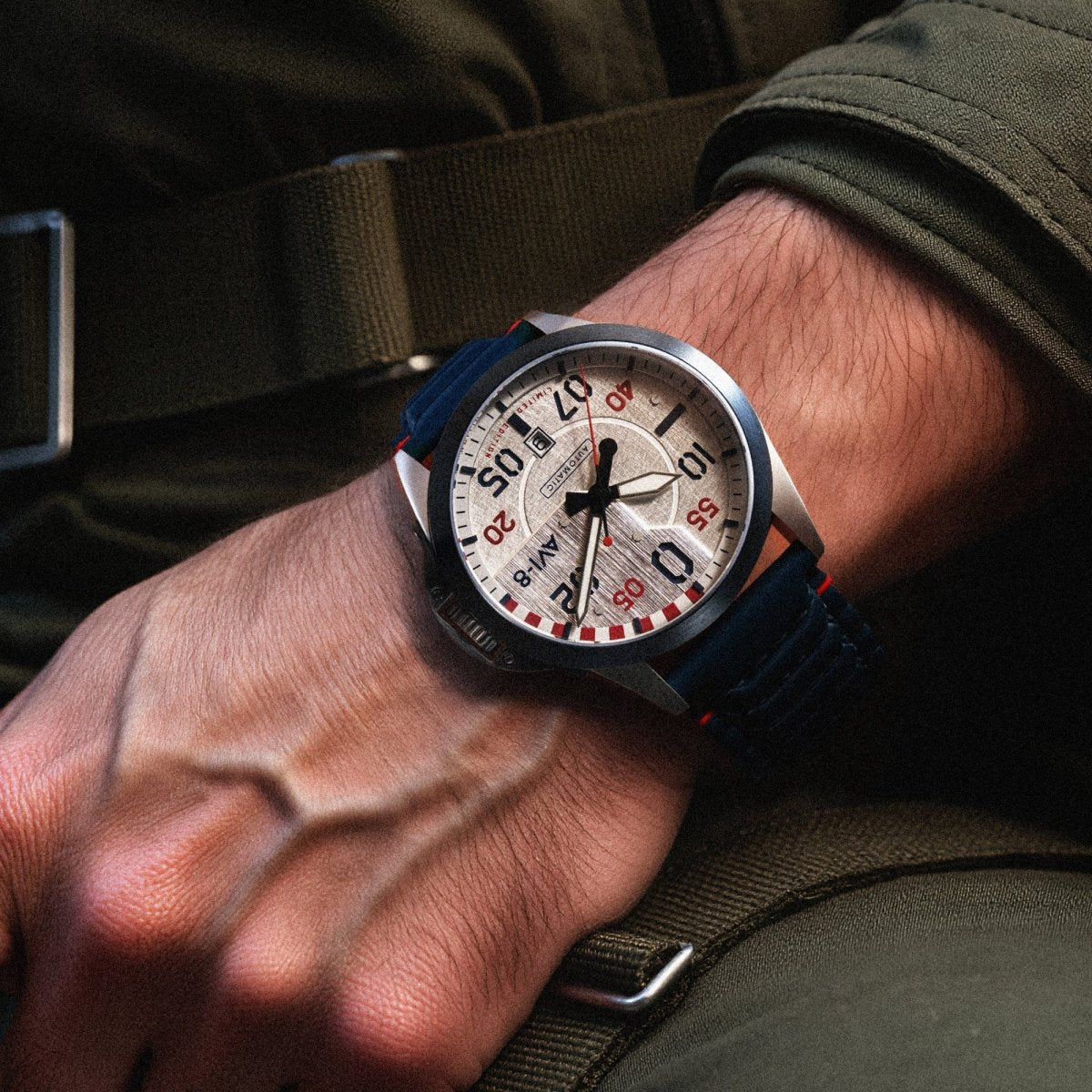 AVI - 8 Hitchcock Automatic 85Th Anniversary Limited Edition Steel Ascent | TIME Watches