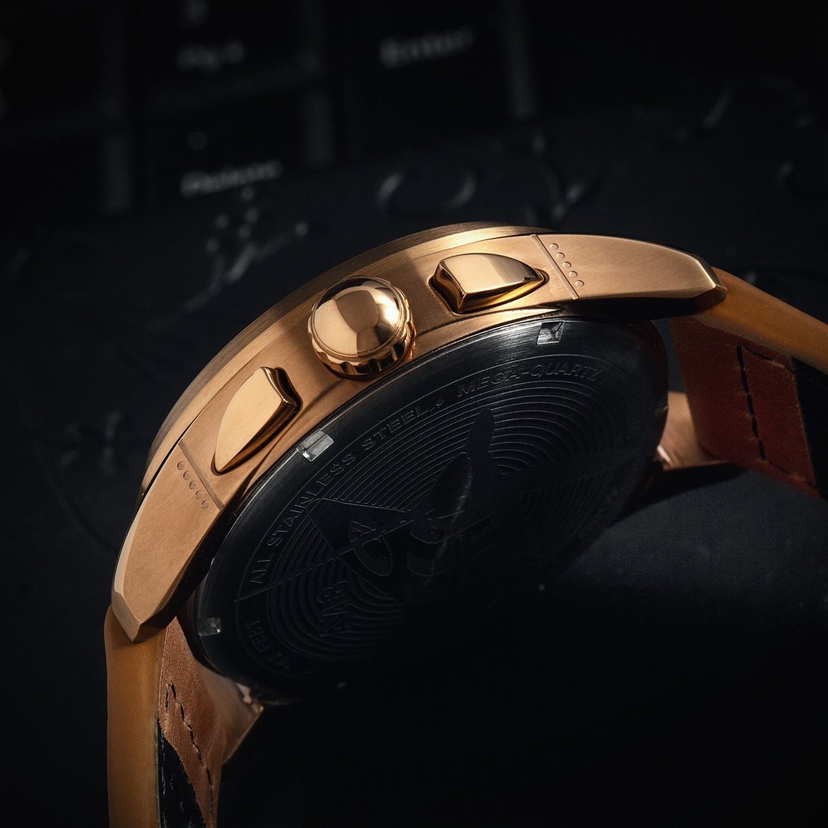 AVI - 8 Spitfire Lock Chronograph Bronze Green Av 4089 02 | TIME Watches