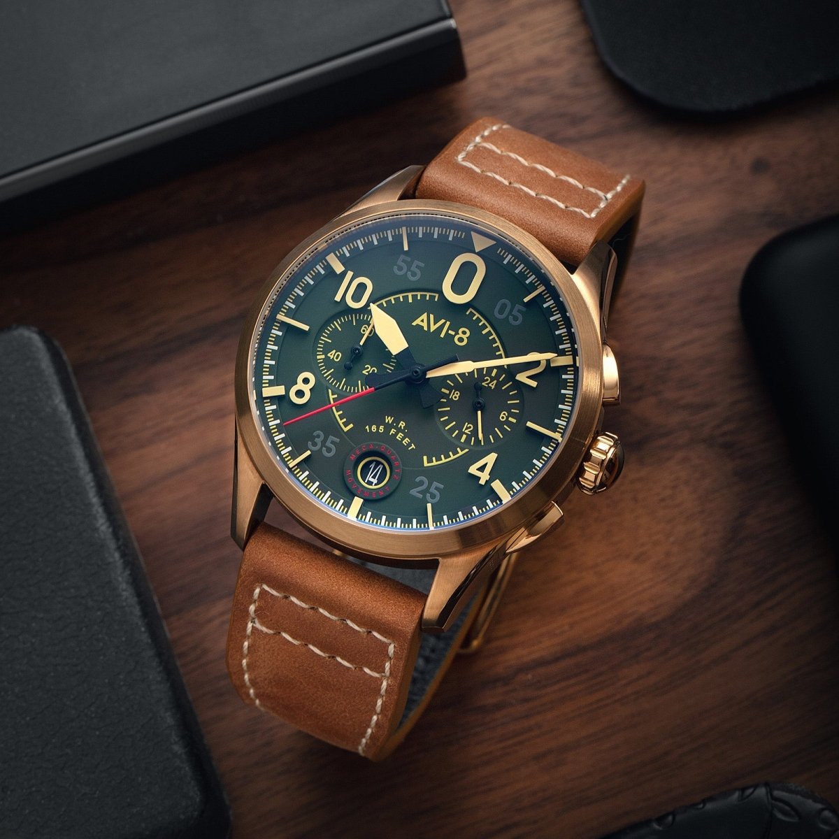 AVI - 8 Spitfire Lock Chronograph Bronze Green Av 4089 02 | TIME Watches