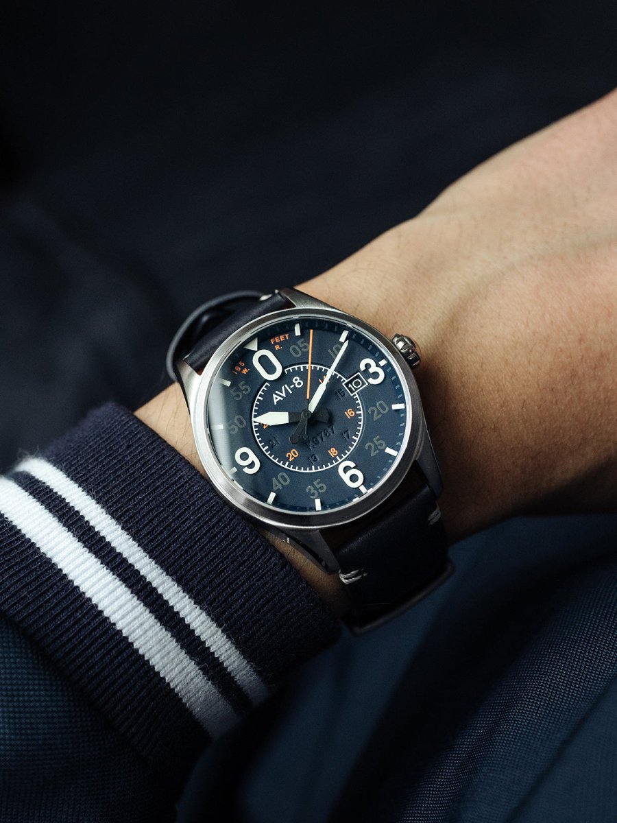 AVI - 8 Spitfire Smith Automatic Birmingham Av 4090 02 | TIME Watches