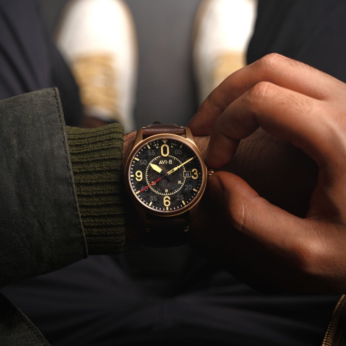 AVI - 8 Spitfire Smith Automatic Distressed Black Av 4090 06 | TIME Watches