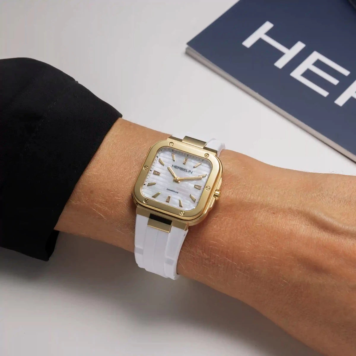 HERBELIN Cap Camarat Square Dame Mother of Pearl and Diamonds 30mm Women's Watch | 17546P1N89CW | TIME Watches