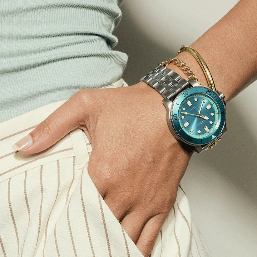 NIXON Stinger 44 Stainless Steel Byron Blue Green Unisex Dive Watch | A14025308-00