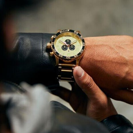 NIXON 51 - 30 Chrono Silver Dial and Silver Steel Bracelet 51mm Men's Watch | A083510 - 00 | TIME Watches
