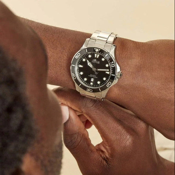 Lotus Excellent Black Dial Stainless Steel Men’s Watch | 18759/3