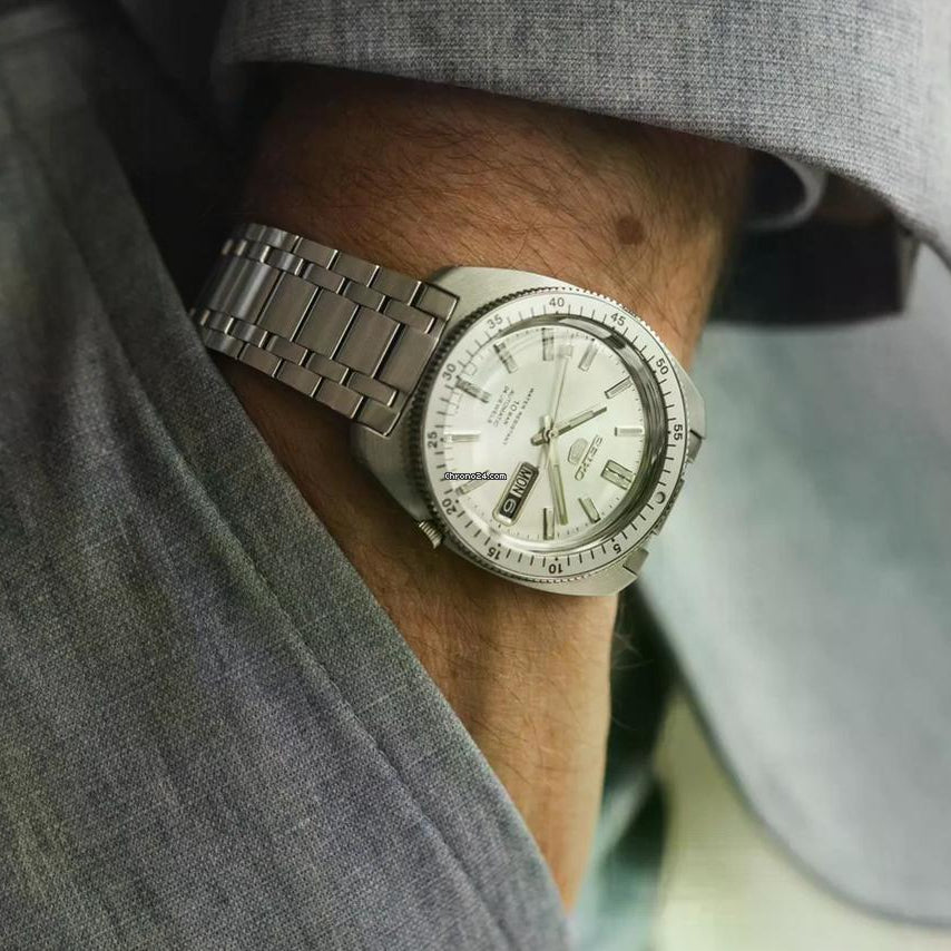 Seiko Limited Edition Gene Kranz Recreation Silver Dial Men's Watch | SRPL91K1