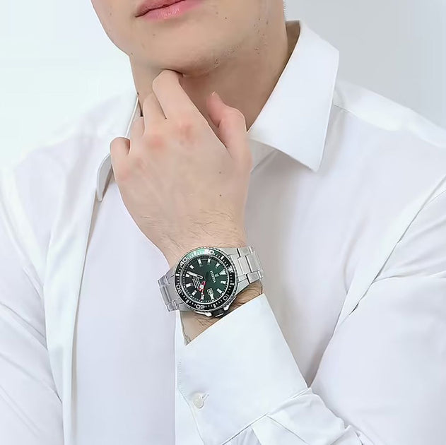 Festina The Originals Quartz Green Dial Fluorescent Steel Indices Stainless Steel Men's Watch | F20669/2