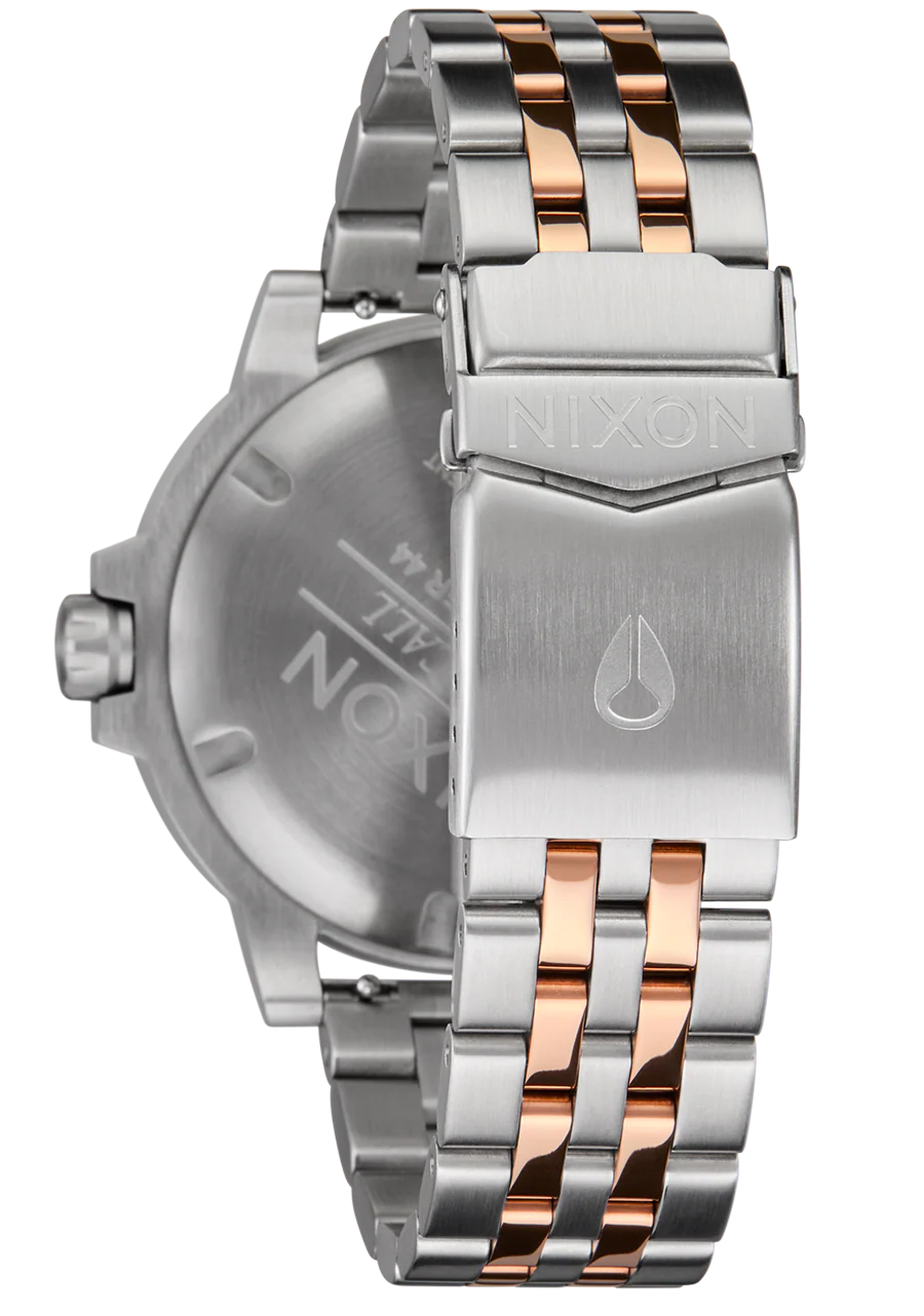 NIXON Stinger Silver Dial Stainless Steel Bracelet Men’s Watch | A14025339-00