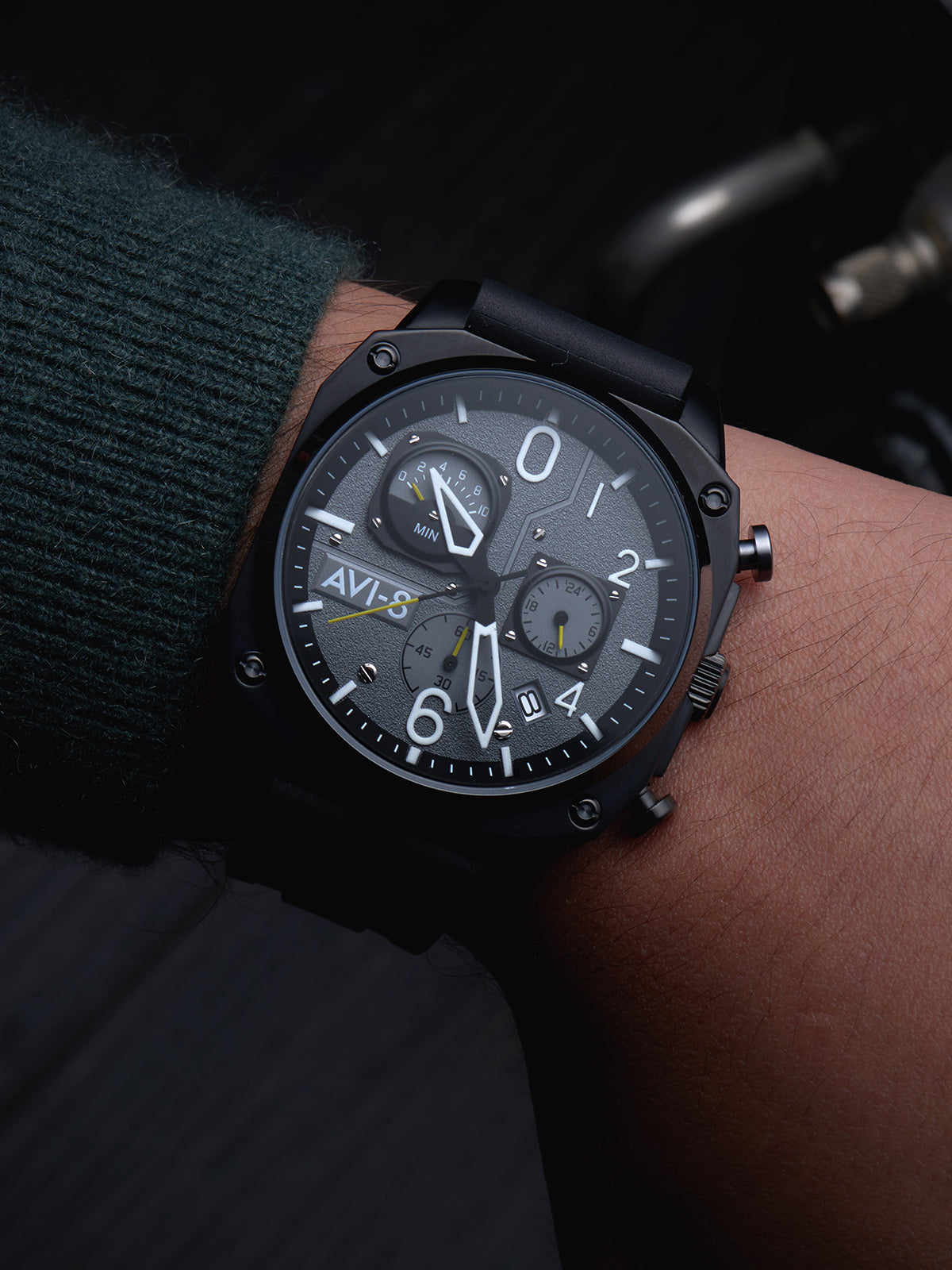 AVI-8 Tactical Black