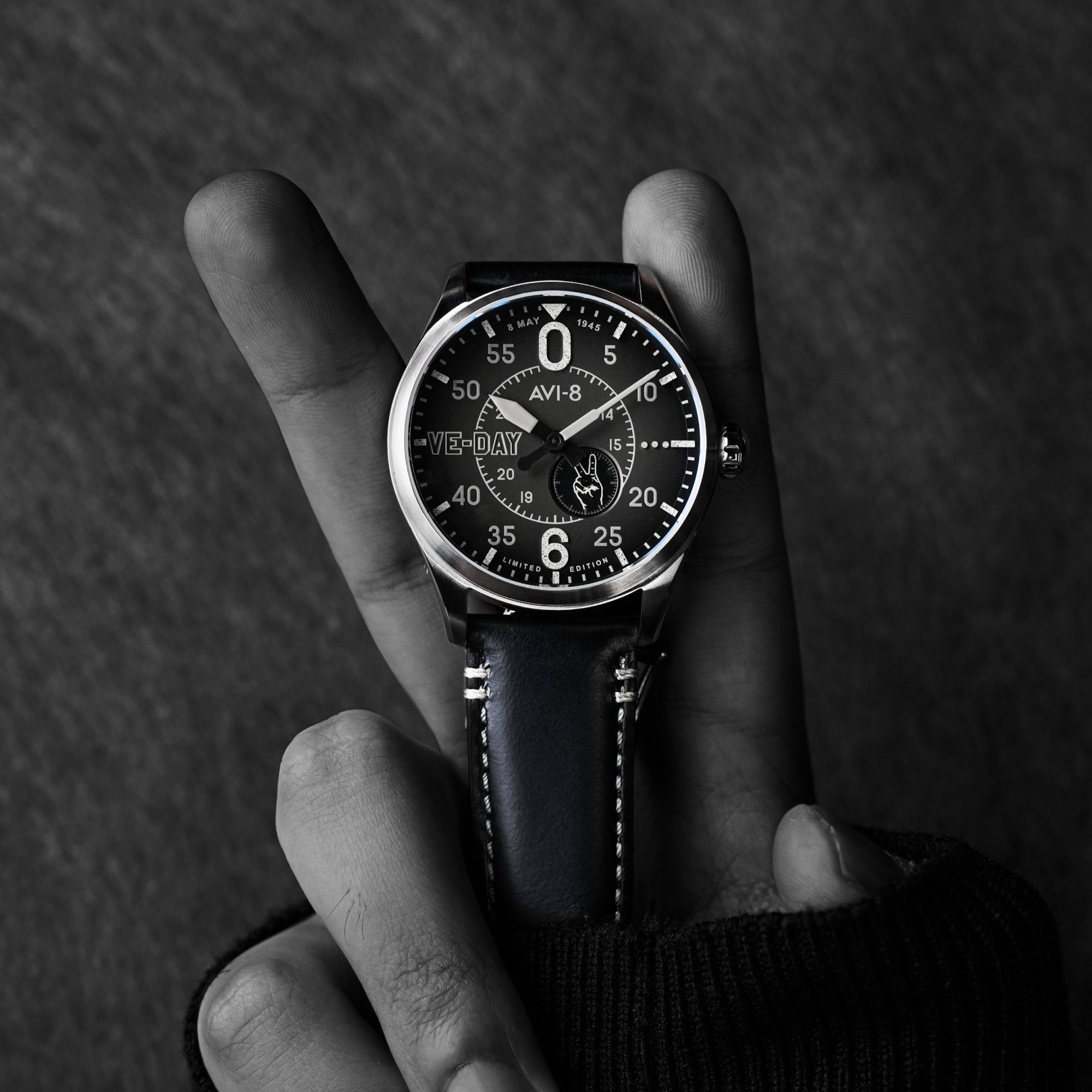 AVI-8 Type 300 Automatic Ve-Day 80Th Limited Edition Valour Midnight