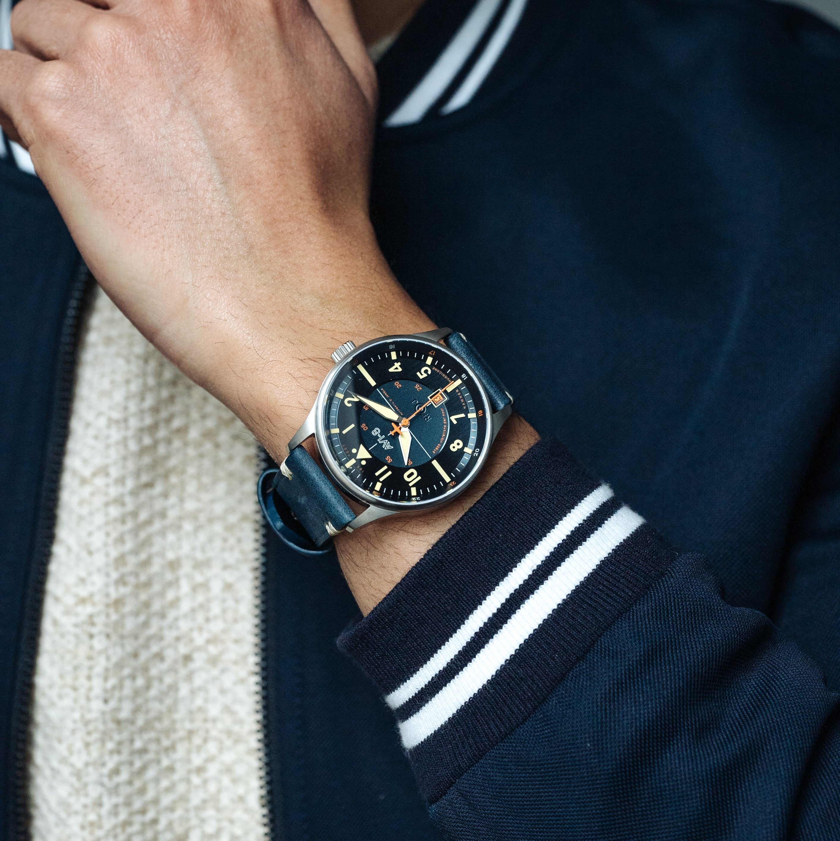 AVI-8 Kent Automatic Sussex