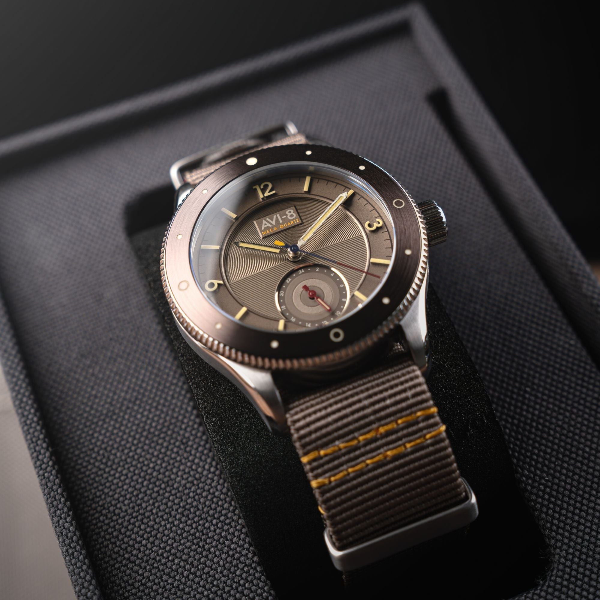 AVI-8 Airmaster Sector Meca-Quartz Silver Feather Grey