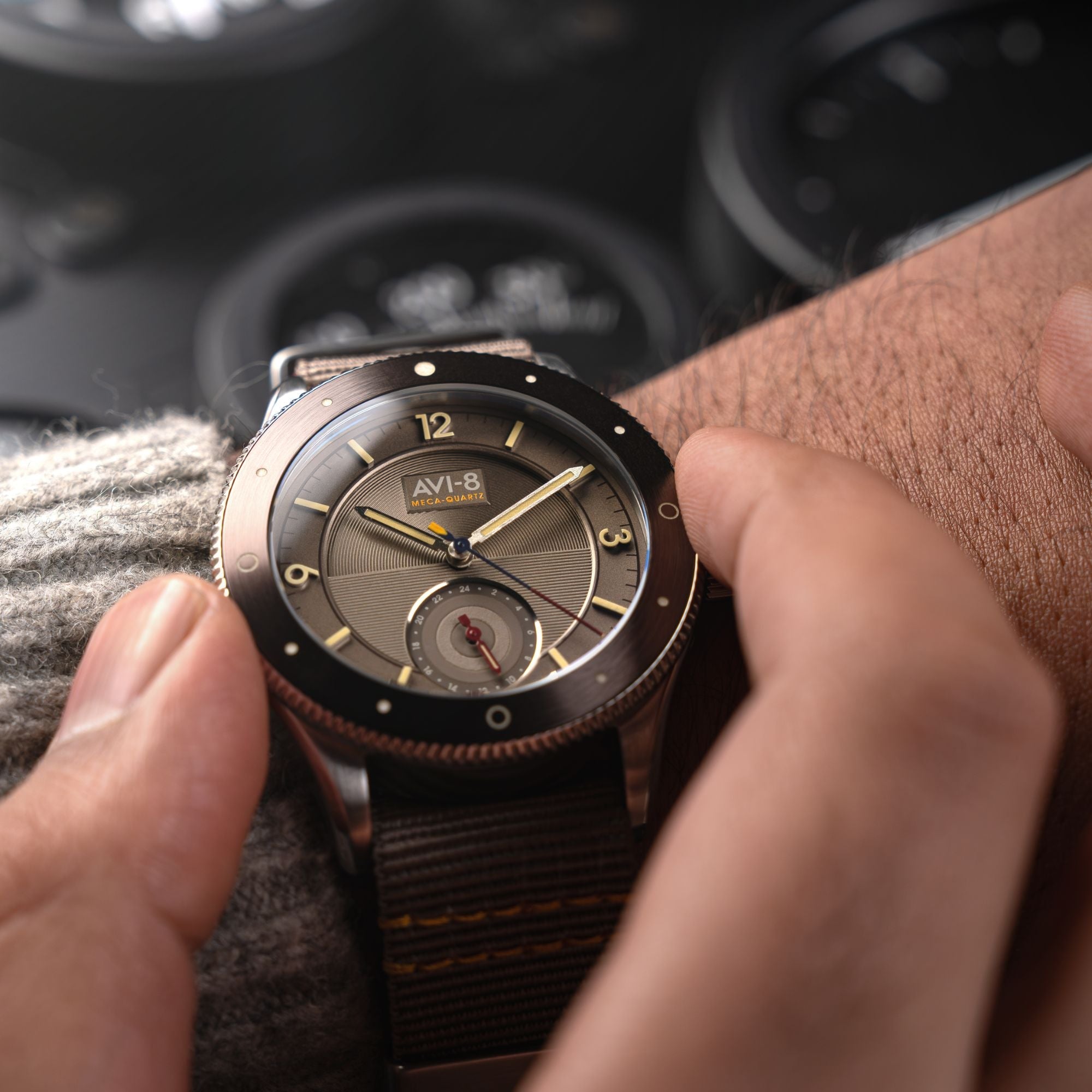 AVI-8 Airmaster Sector Meca-Quartz Silver Feather Grey