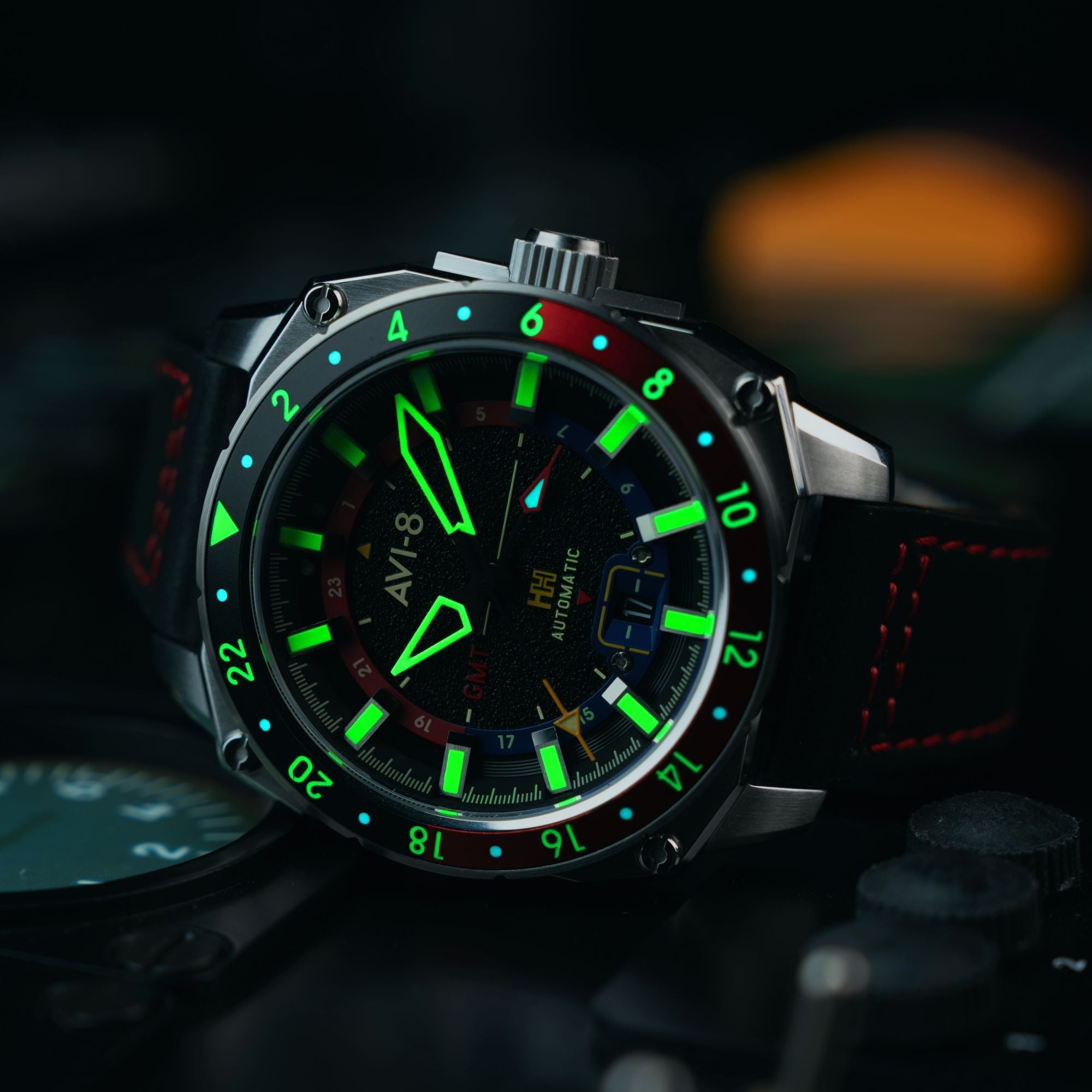 AVI-8 Hawker Hunter Atlas Gmt Automatic Devil Black Av 4122 01