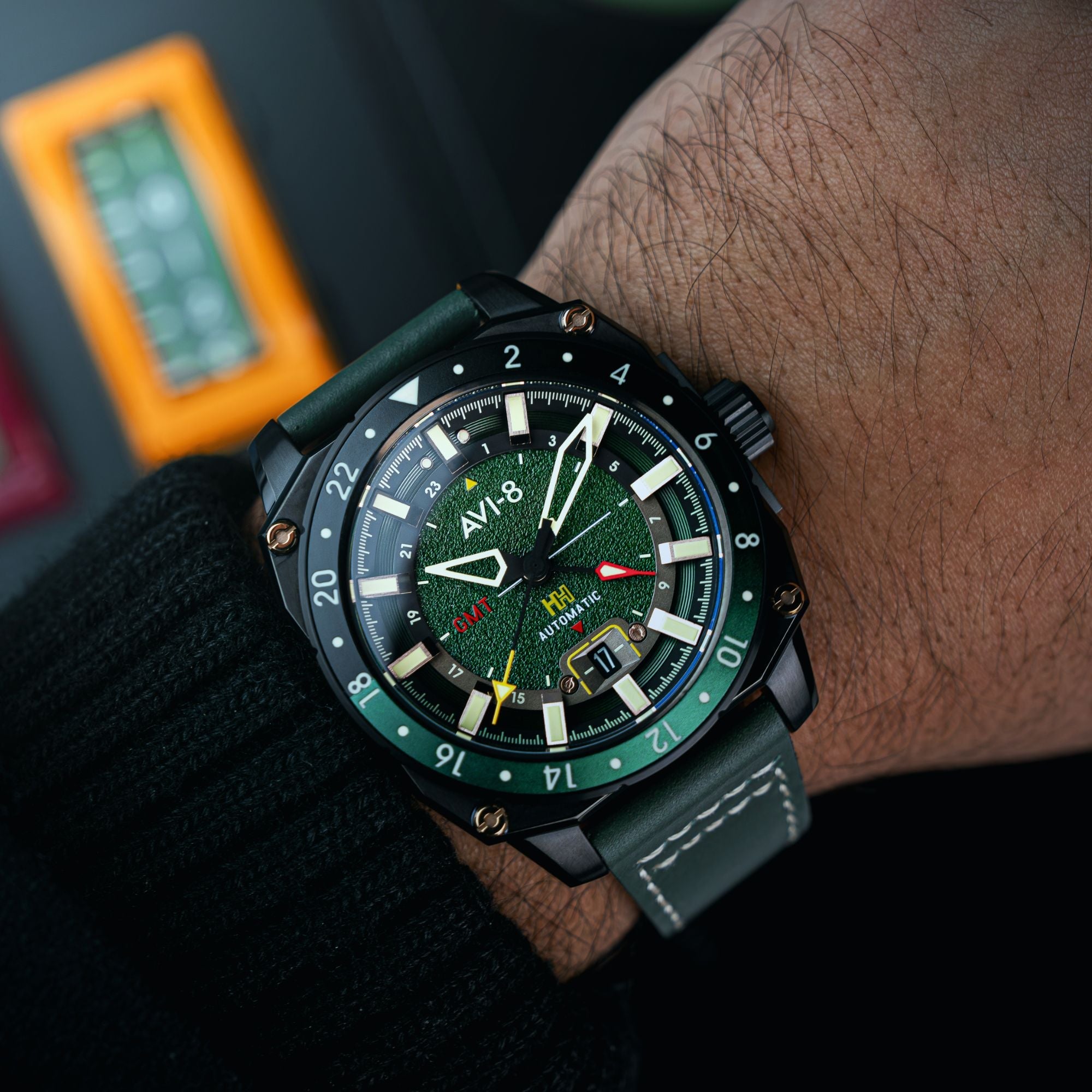 AVI-8 Hawker Hunter Atlas Gmt Automatic Amazon Green Av 4122 03