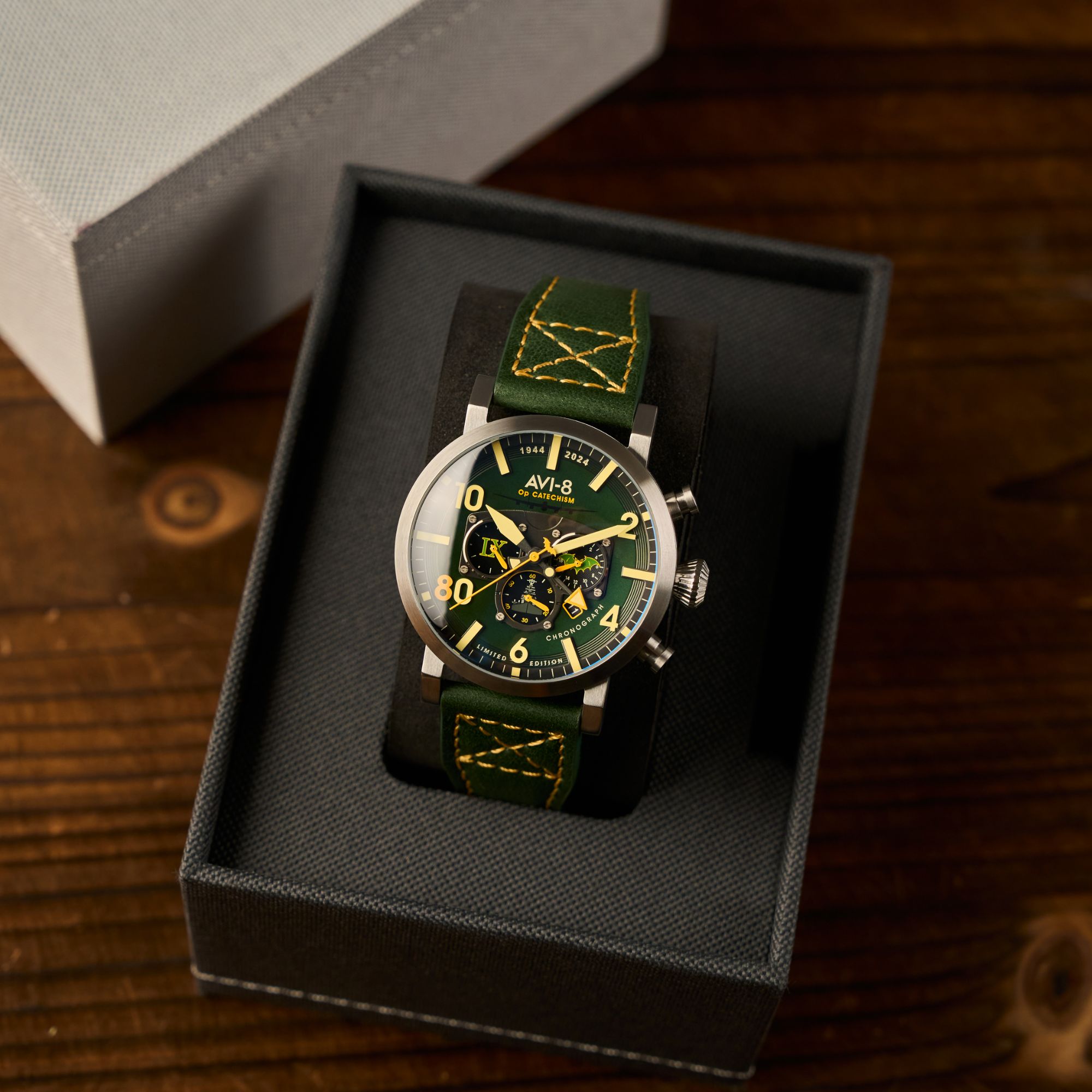 AVI-8 Dambuster Operation Catechism 80Th Dual Time Chronograph Limited Edition Bat Green Av 4124 02