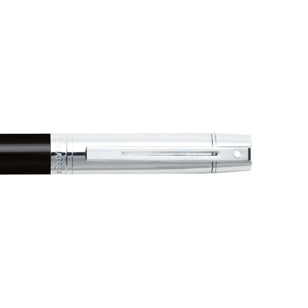 Sheaffer  300 9314 Glossy Black Ballpoint pen with Chrome Cap and Chrome Trim | E2931451