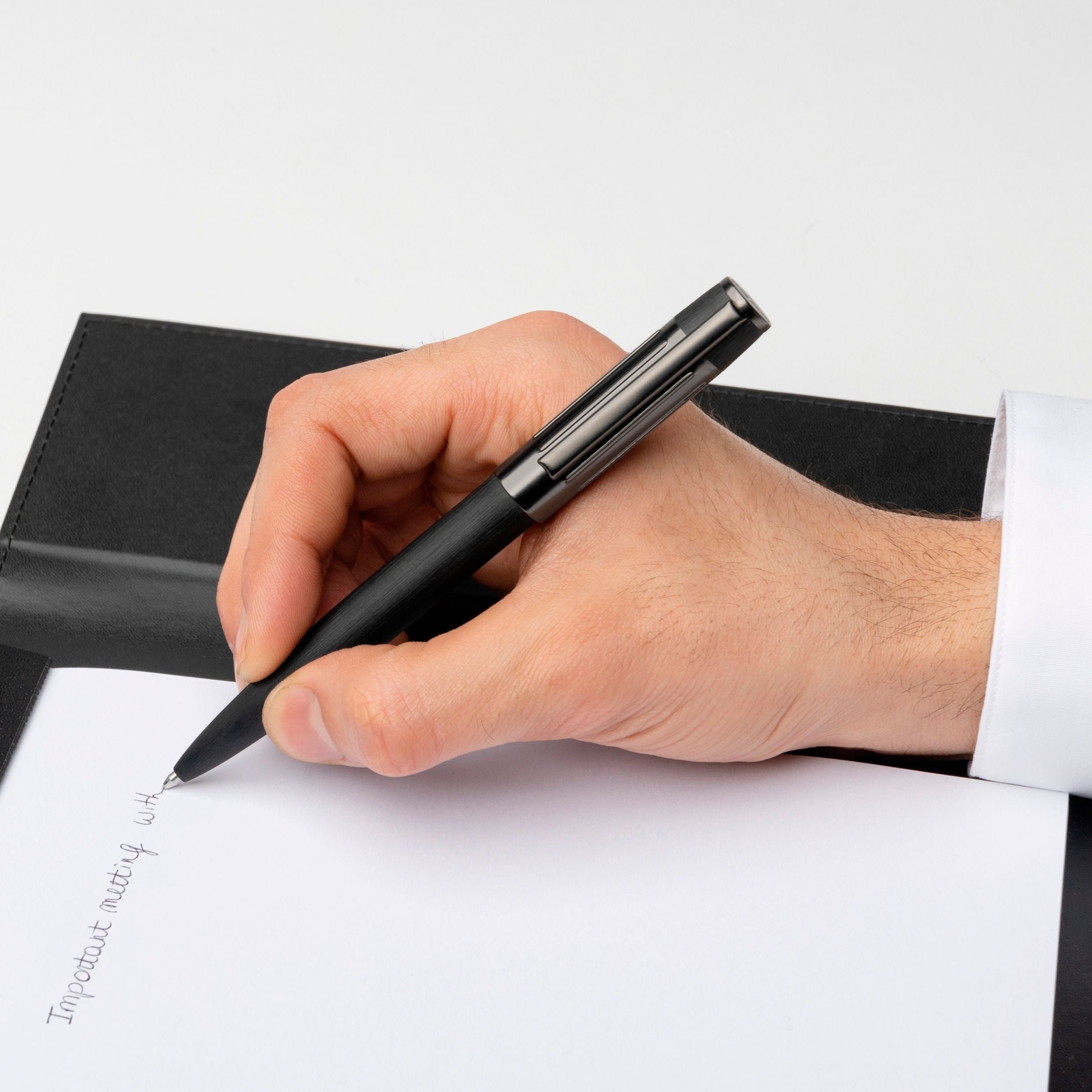 HUGO BOSS Ballpoint pen Gear Ribs Black | HSV3064A