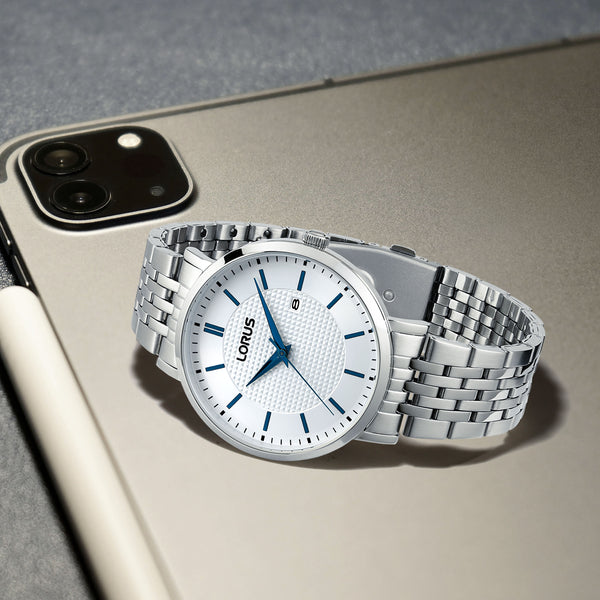 Lorus Stainless Steel blue hands Men’s Watch | RH957RX9