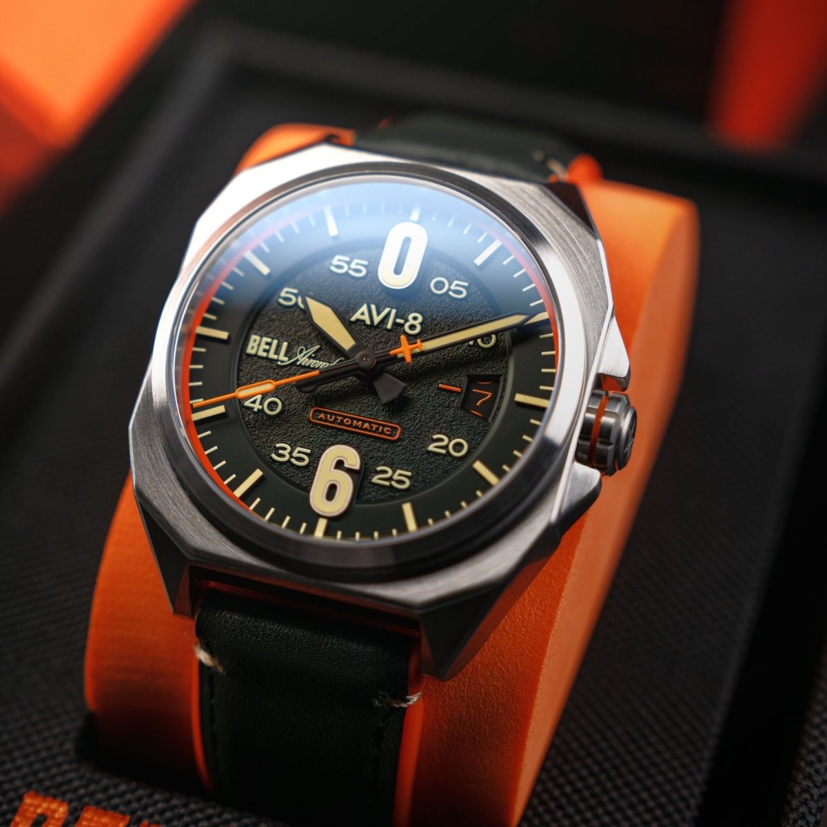 AVI - 8 Bell X 1 Machbuster Automatic Cavalier Green Av 4115 05 | TIME Watches
