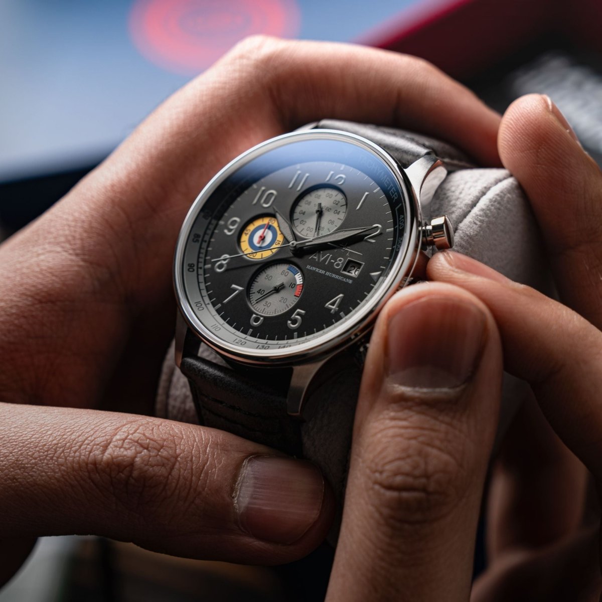 AVI - 8 Classic Chronograph Grey Black | TIME Watches