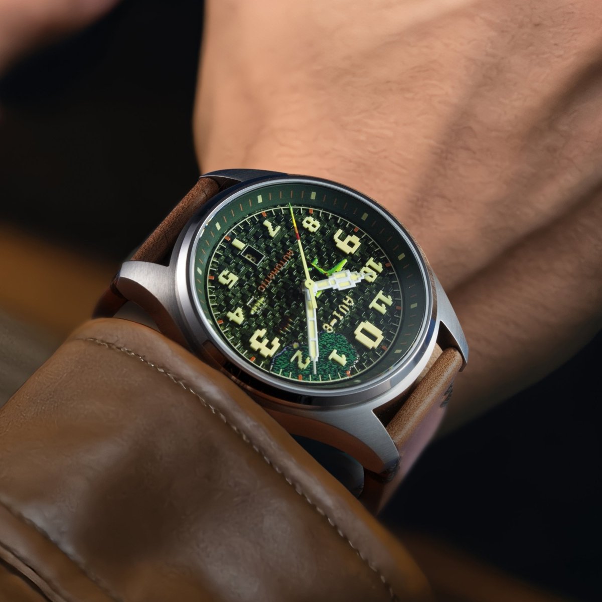 AVI - 8 Clowes Automatic Capcom 1942 Pixel Limited Edition Green Ace | TIME Watches