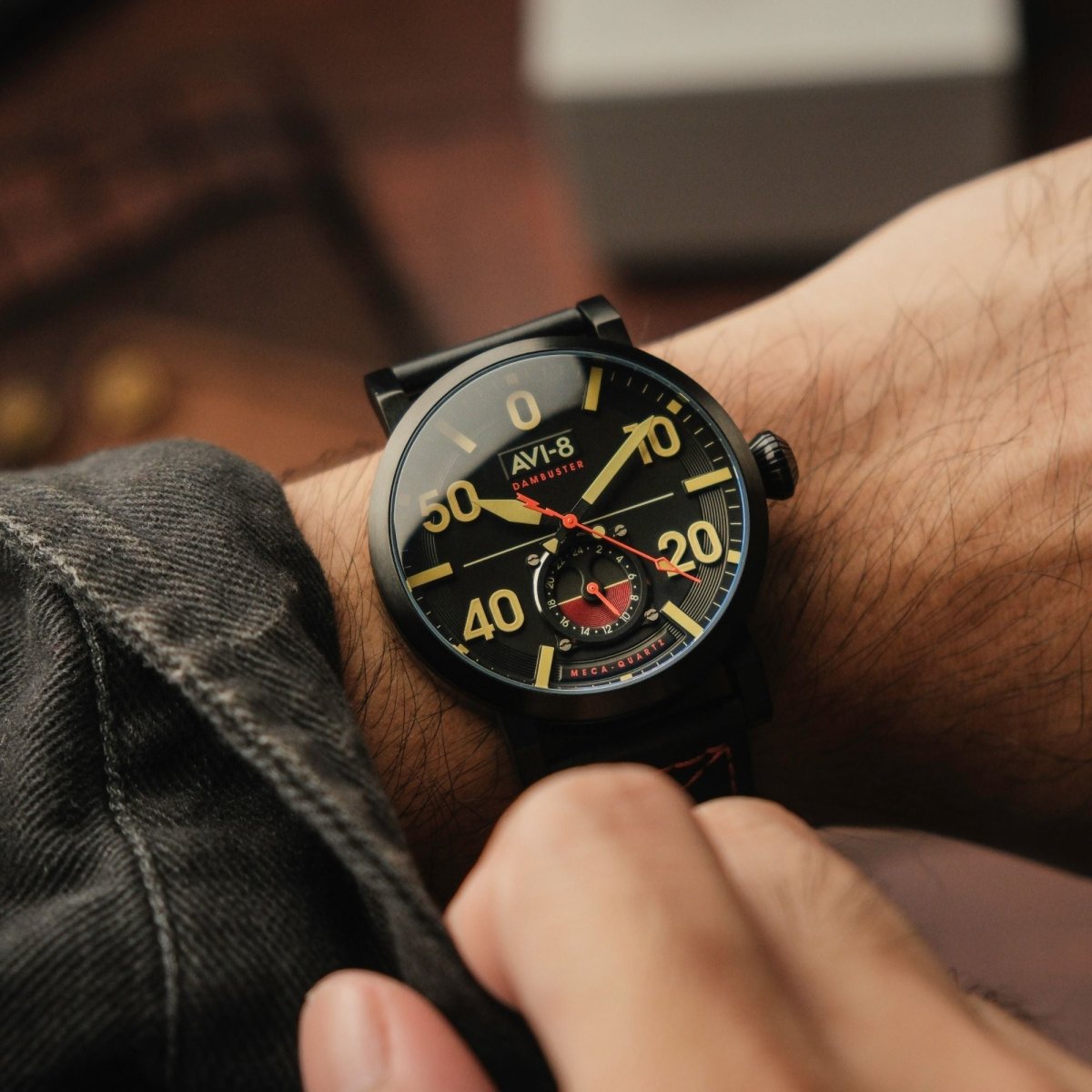AVI - 8 Dambuster Chadwick Meca Quartz Coal Black Av 4113 03 | TIME Watches