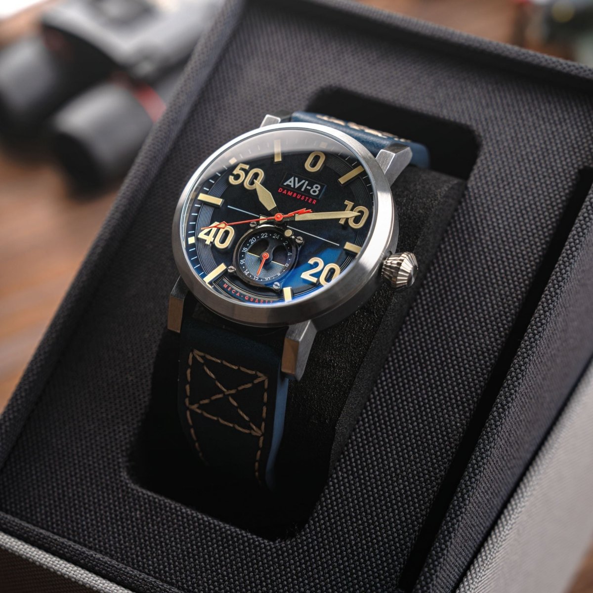 AVI - 8 Dambuster Chadwick Meca Quartz Cobalt Blue Av 4113 01 | TIME Watches