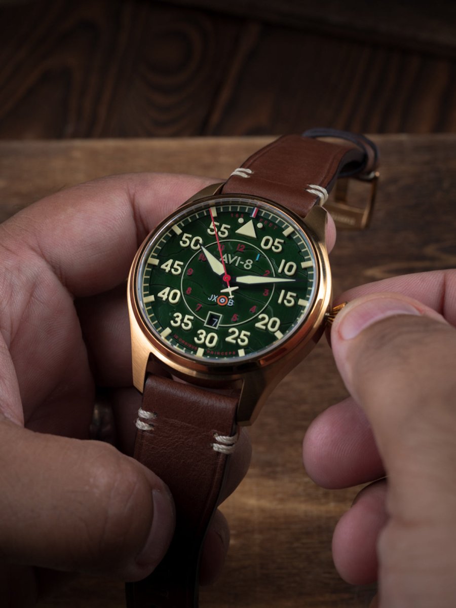 AVI - 8 Hawker Hurricane Clowes Automatic Northolt Men's Watch | AV - 4097 - 04 | TIME Watches