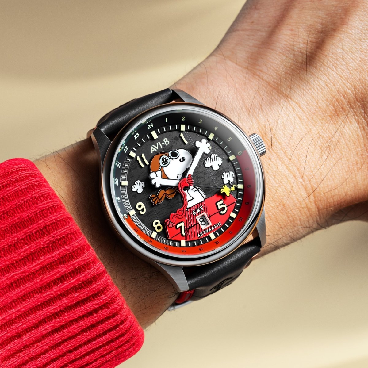AVI - 8 Hawker Hurricane Kent Gmt Automatic Peanuts Snoopy Flying Ace Limited Edition Doghouse Red Av 4136 01 | TIME Watches