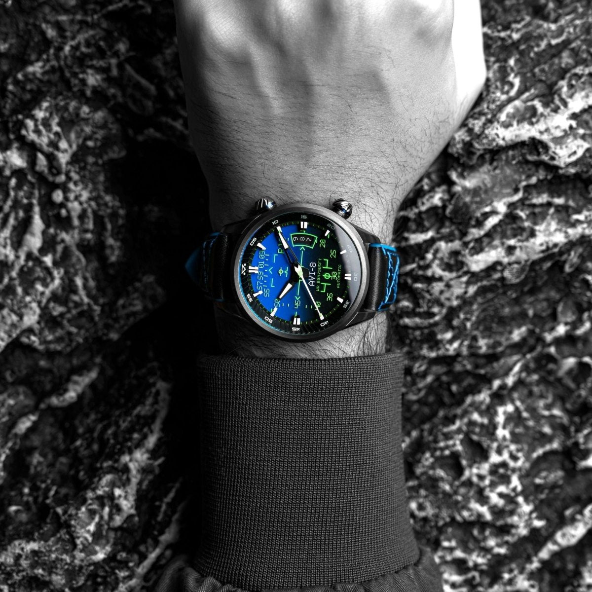 AVI - 8 Hud Automatic Gradient Blue | TIME Watches