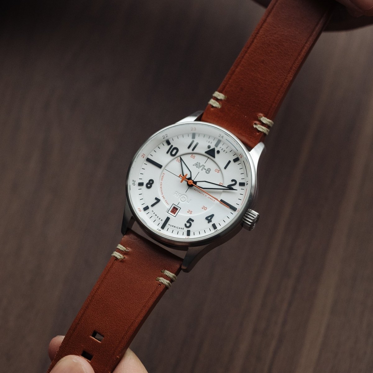 AVI - 8 Kent Automatic Newton | TIME Watches